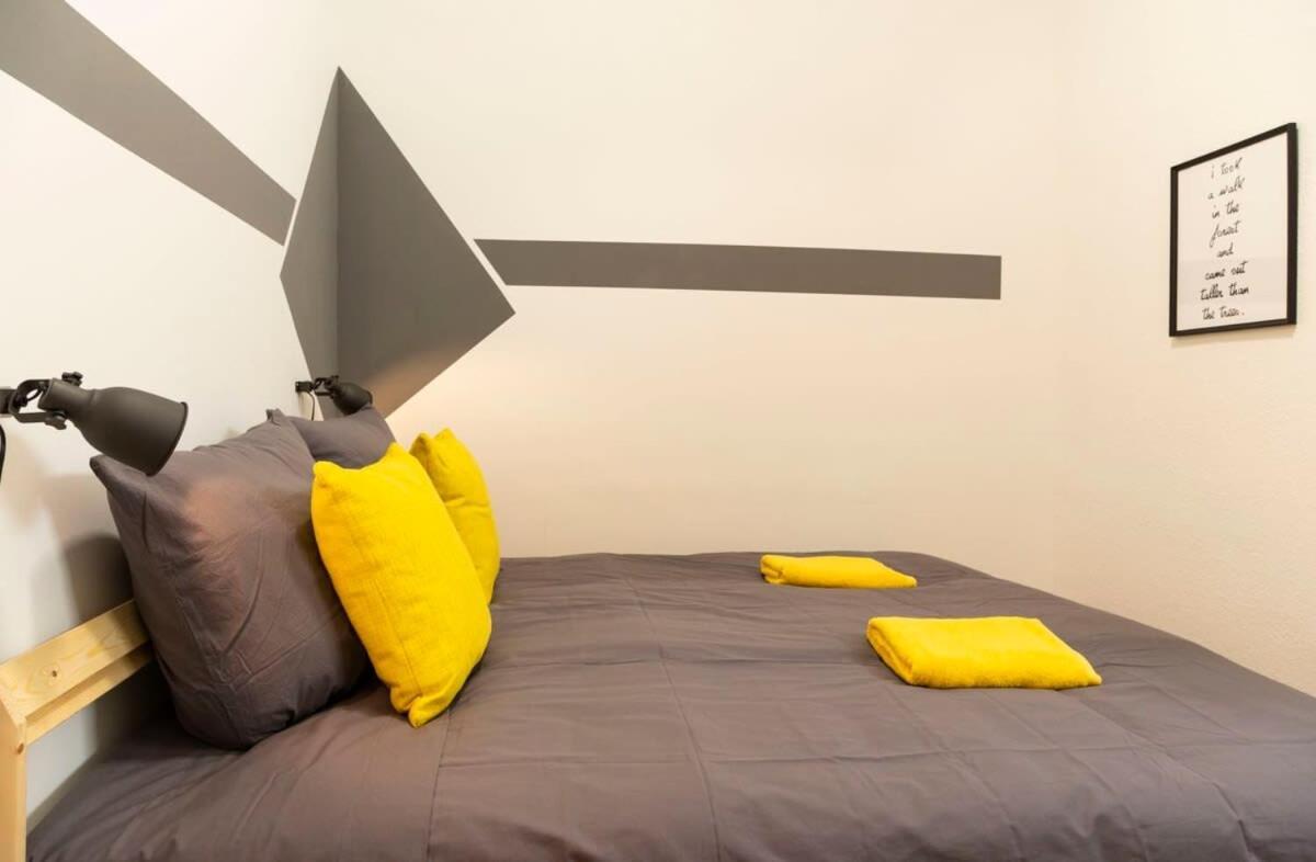 Modern 2 Bedroom Apartment In Berlin Schoeneberg Luaran gambar