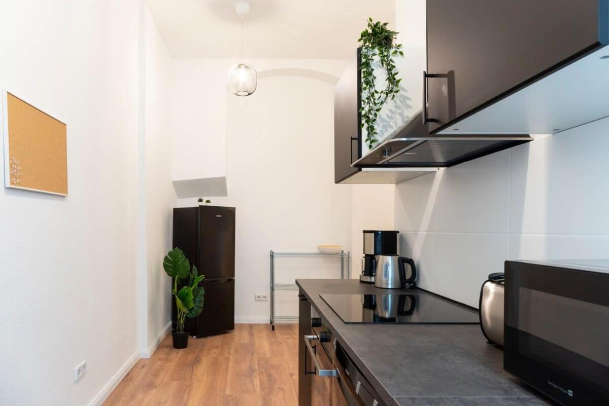 Modern 2 Bedroom Apartment In Berlin Schoeneberg Luaran gambar