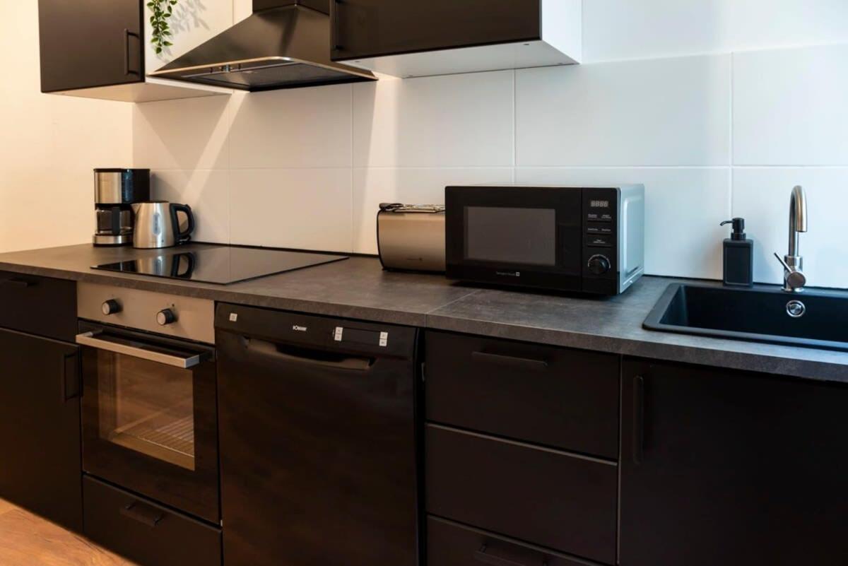 Modern 2 Bedroom Apartment In Berlin Schoeneberg Luaran gambar