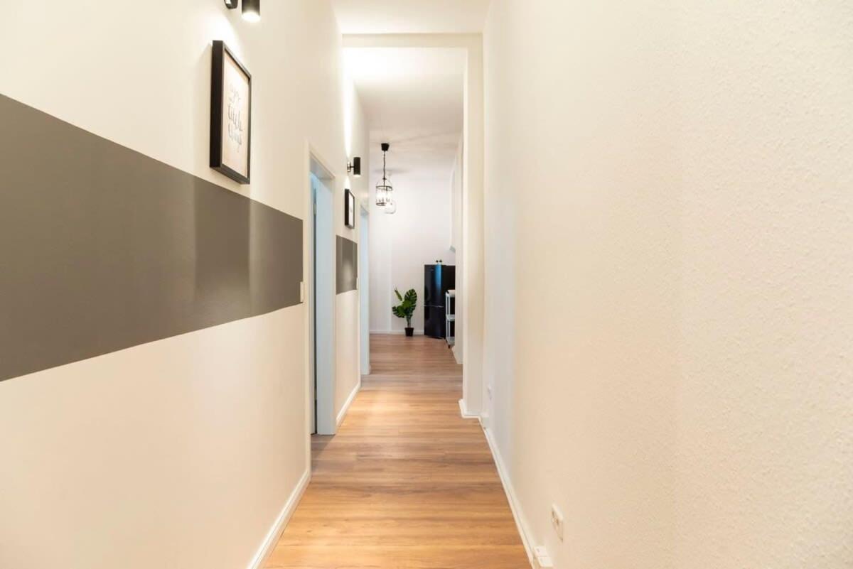 Modern 2 Bedroom Apartment In Berlin Schoeneberg Luaran gambar